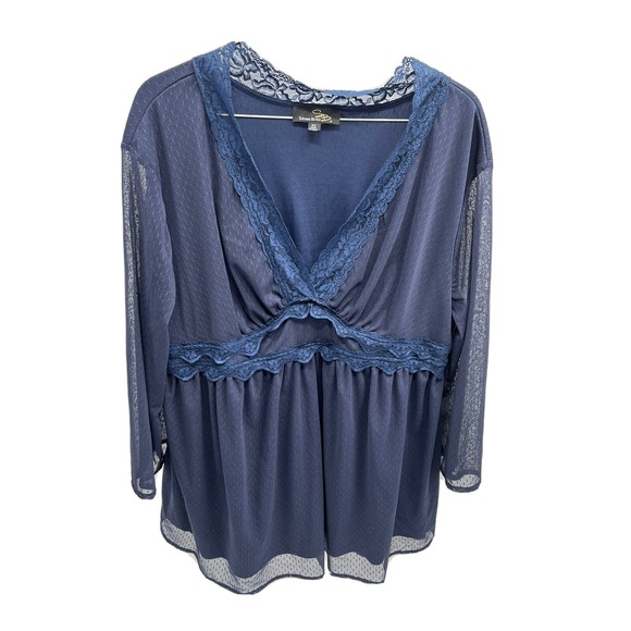 Weekend Suzanne Betro Tops - Blouse Weekend Suzanne Betro Womens Top Tunic 3X Blue V Neck Lace